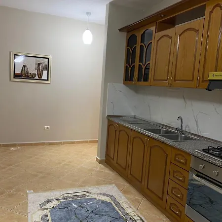 Lorenz Appartament * Vlorë